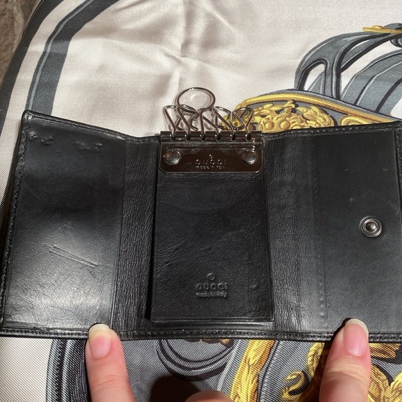 Gucci 6 Ring Key Case - Picture 5 of 10